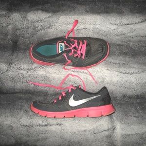 Nike Flex Experience RN Sneakers